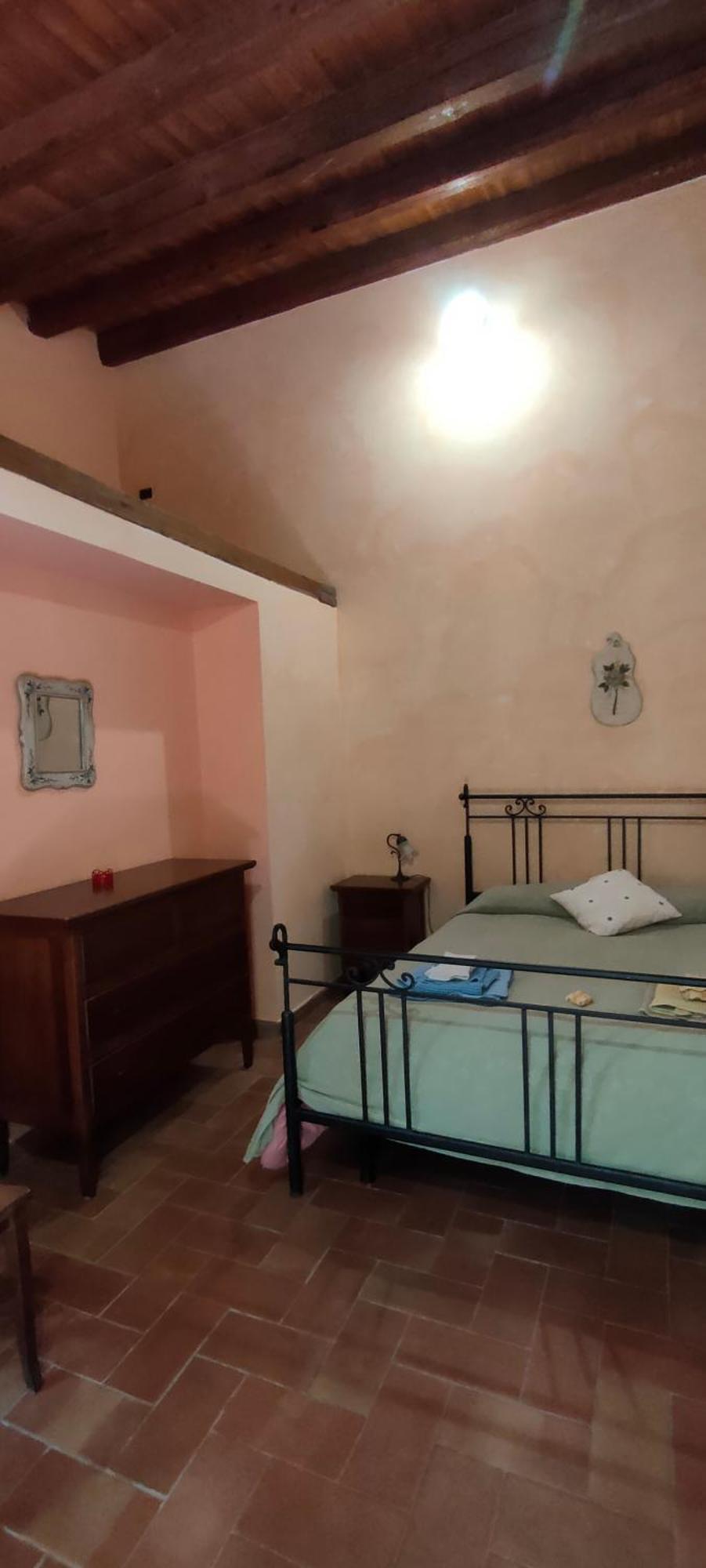 Mandra Chiusilla Villa Collesano Rum bild